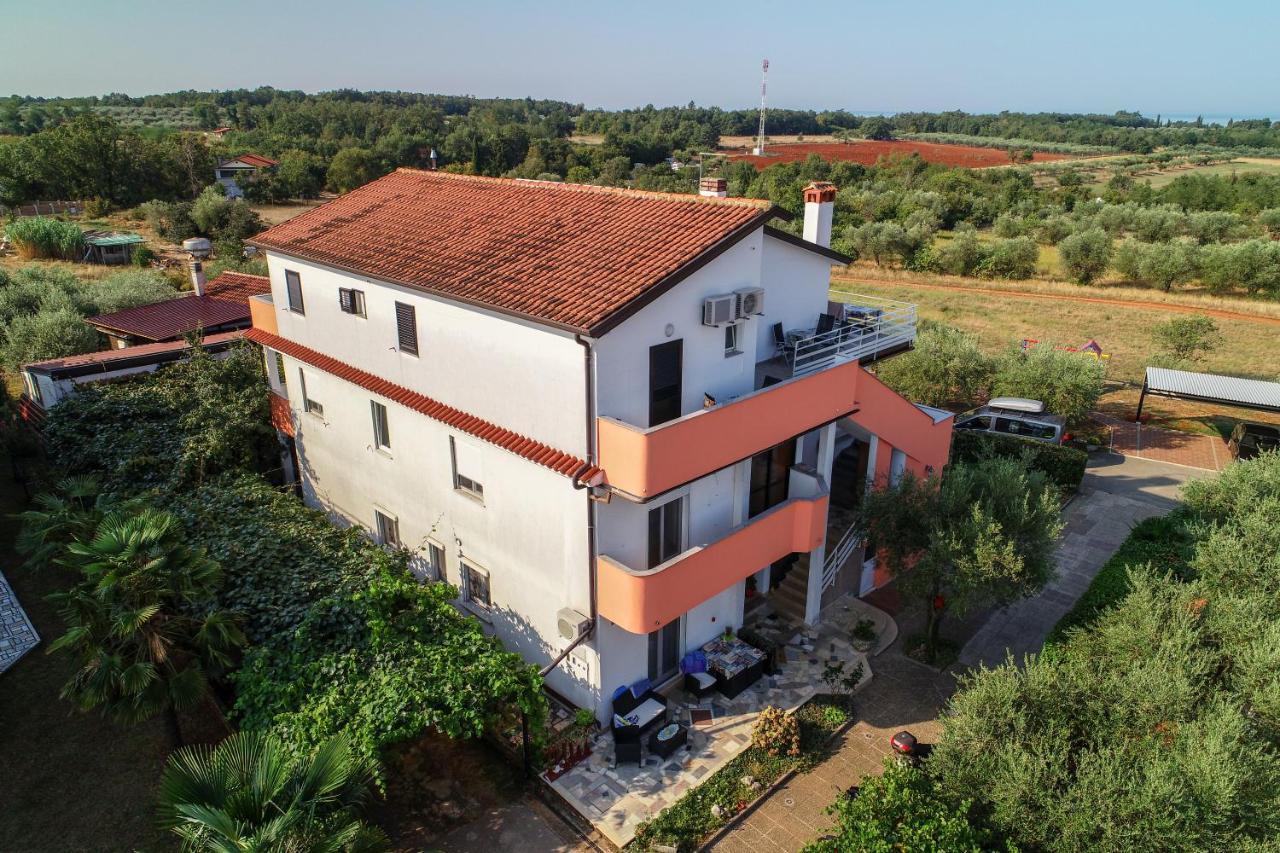 Apartments & Rooms Villa Adamovic Umag Eksteriør bilde